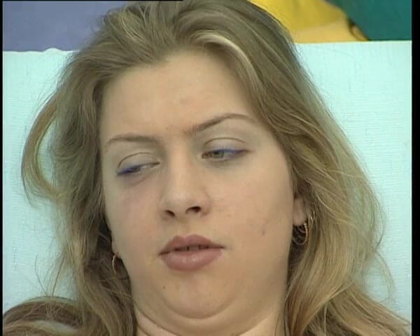 YOUR FIRST PORN: Geile Haarige Sau Angela - Nadržené chlupaté prase Angela