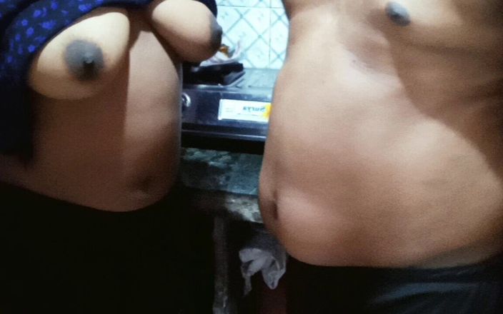 Kajal Bhabhi X: Desi indische ehefrau allein in der Küche paella dorf sexporno