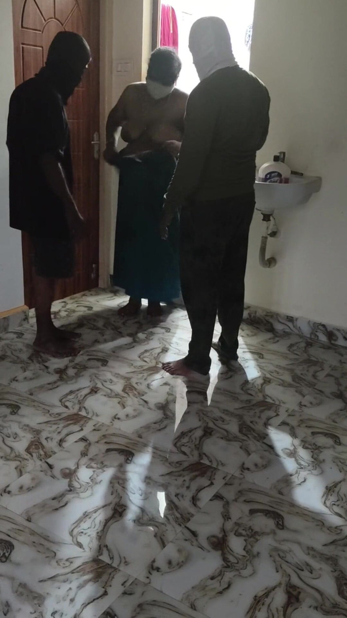 Thesana: Two Theives Fucks Lonely Women