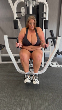 Blonde BBW MILF