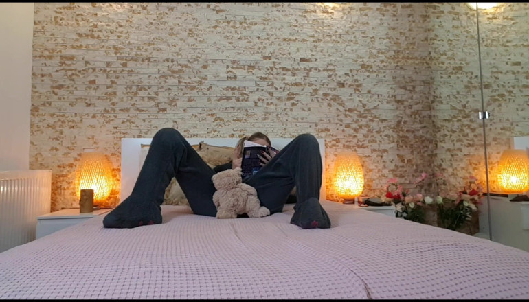 Erotic Tanya: Nevlastní sestra - kamera při prdění