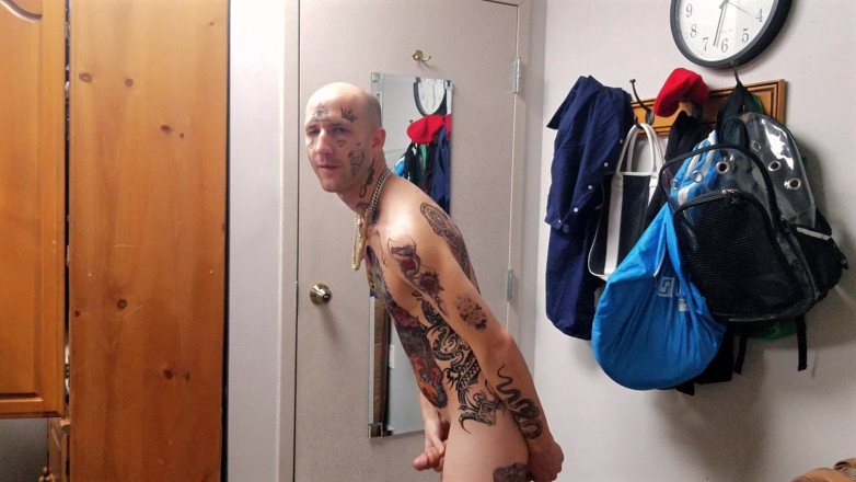 Straight ish Jake Grand: Rosto tatuado dildo fodendo
