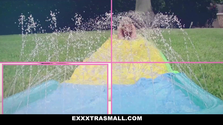 Exxxtra Small: Piggy-back-schwanzritt