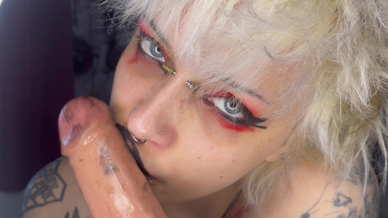 Glitterqueen1999: Blowjob freund geburtstag schlampig, halsfick, lippenstift-spucke