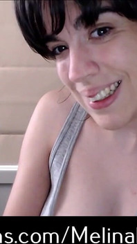 Šedá top slo-mo ukázka