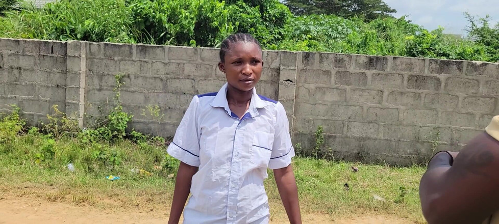 Switcock: 道中で出会った見知らぬ大学生の女の子とセックスした