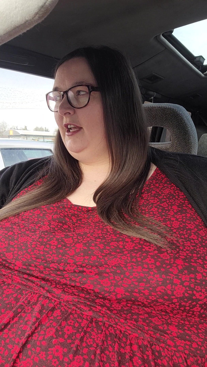 SSBBWLadyBrads: Lass uns chatten