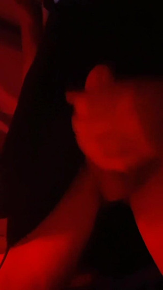 Badbitch6669: Stoute tranny trekt af