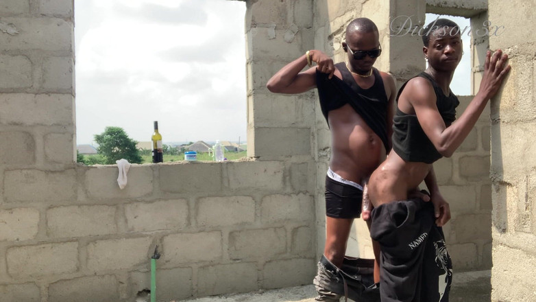 Dickass3x: Ontmoette hem in een onvercompletbaar gebouw en pinde hem vervolgens...