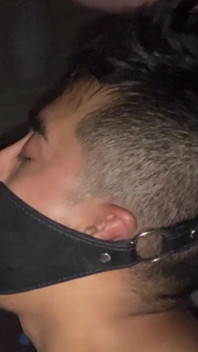 Trêmulo, bagunçado, já desejando profundidade