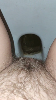 Big Load of Pee From Hairy Pussy