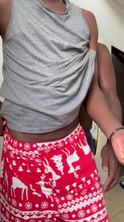 Purplecum: Erkek kardeşim beni sürekli sikiyor