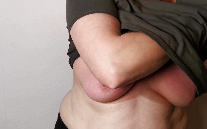 Bouncy Tits Action: 11 hodin výprask koz - část 7 700 Fackps