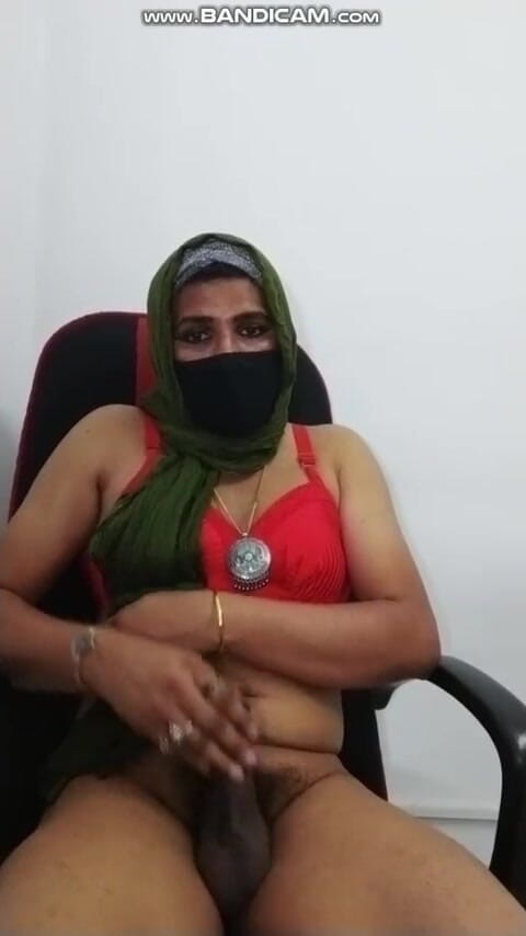 Riya Shemale: Сексуальний транссексуал Рія