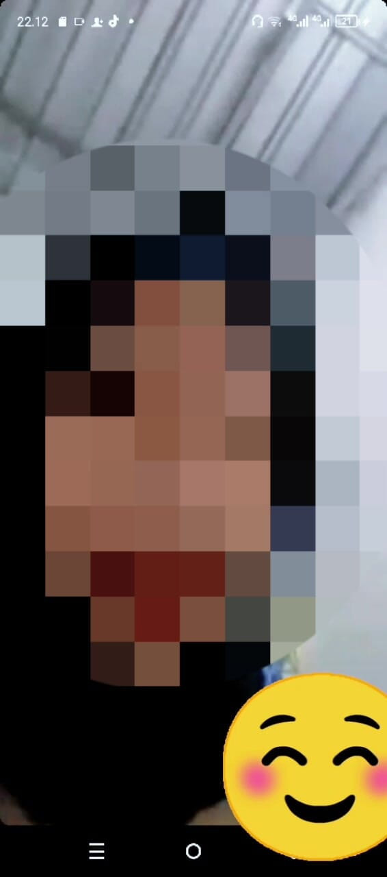 Astriana88: Bunda Susunya Liatin Dong Aku Mau Mengocok Kontol Jarak Jauh