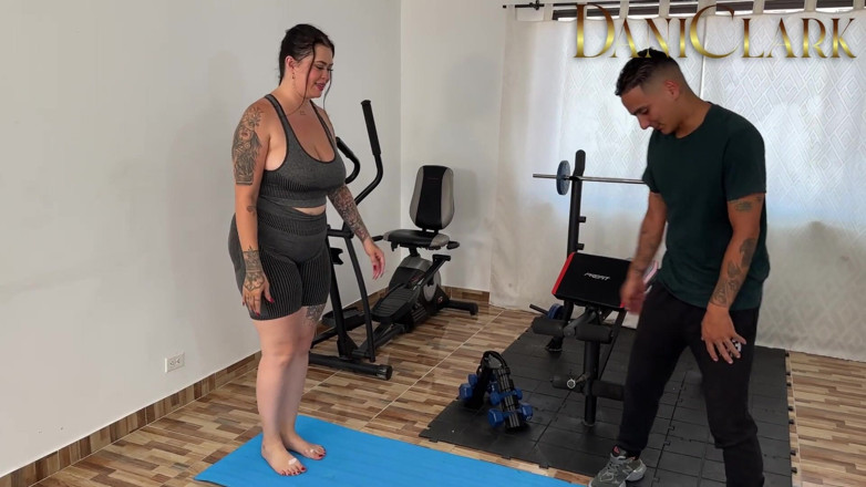 DaniClark: Le Coach Revient Et Fait Ses Choses