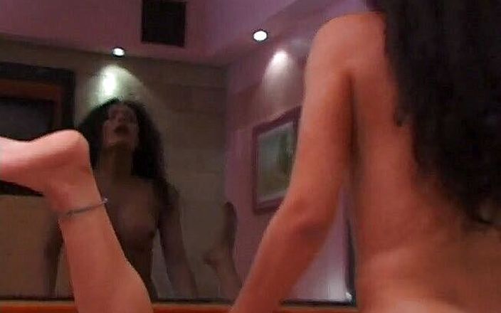 Chicks with Dix: Fantastisk natt med het tranny
