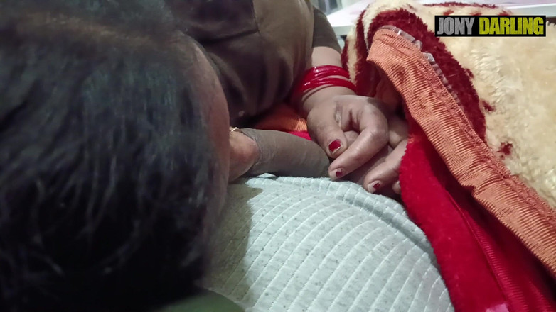 Jony Darling: Istri nyepong kontol sambil nonton pertandingan cricket