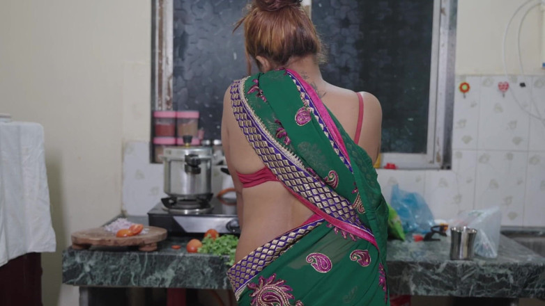 Sexymaal12324: La criada de la casa tuvo sexo caliente con su...