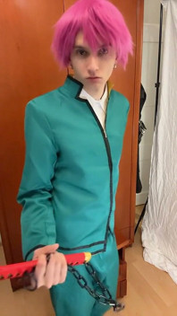 Ska jag göra fler sexiga cosplays?