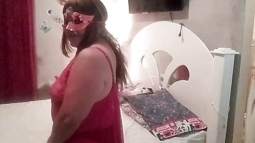 Mature milf granny in lingerie and eager to fuck a young cock (Stepmom 69)