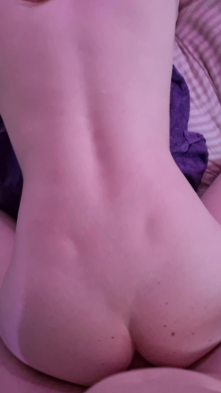 Princess Kitti porn video – Cute Fuck with Dragon Dildo