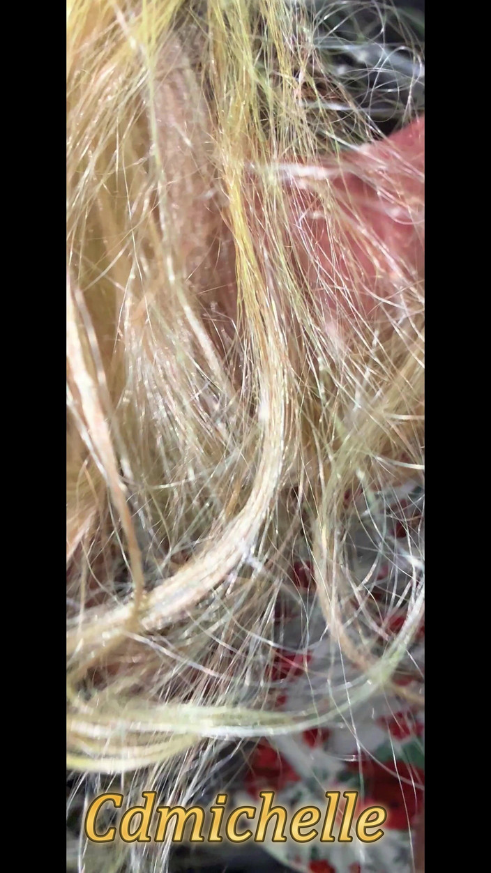 Sexy crossdresser wearing lingerie everything sexy: Cdmichelle draagt witte jurk met gele bodysut uit één stuk