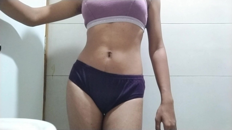 Surbhi453: Indiancă desi bhabhi sex cu iubitul său Devar