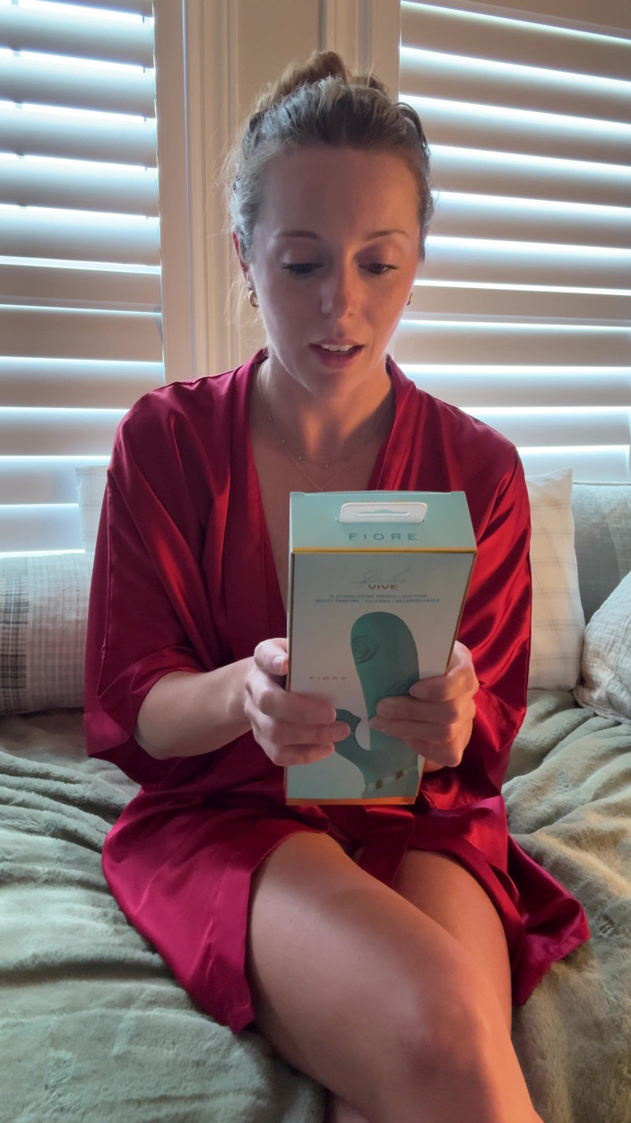 Nadia Foxx: Neues Spielzeug aus unboxing und benutzt bis ich komme!