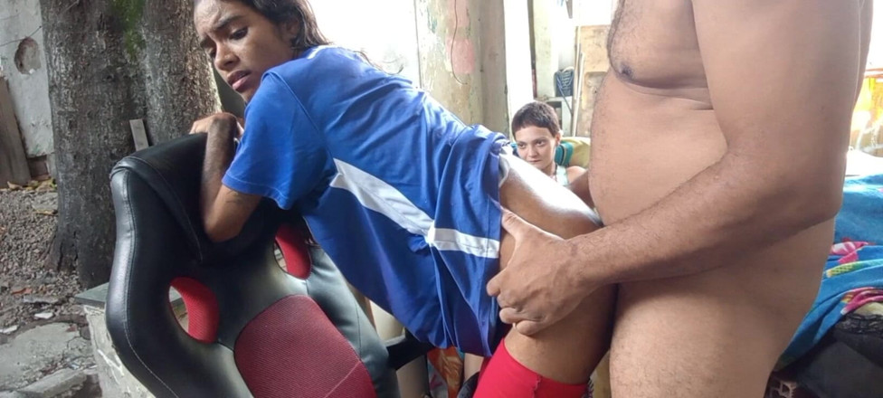 LeoOgro: Jasmine Santanna'nın götüne sokuyor