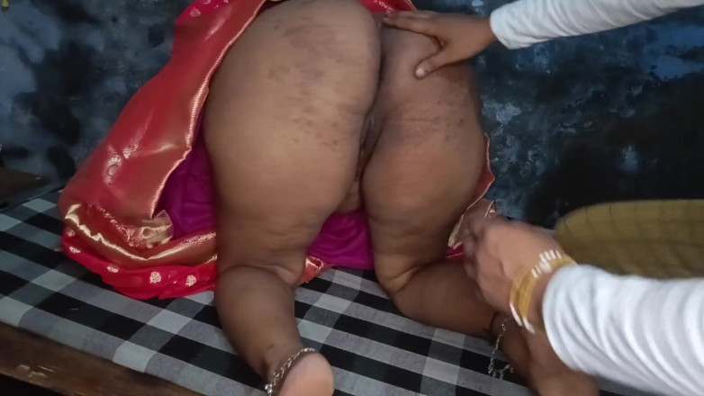 Yourgeeta8899: 25letá krásná Desi Bhabhi se naštvala, když švagr ukázal fotku své...