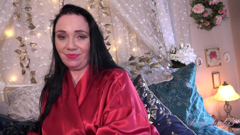 Aunt Judy's: Auntjudys - Mama ta vitregă matură sexy excitată Kjirsten te prinde...