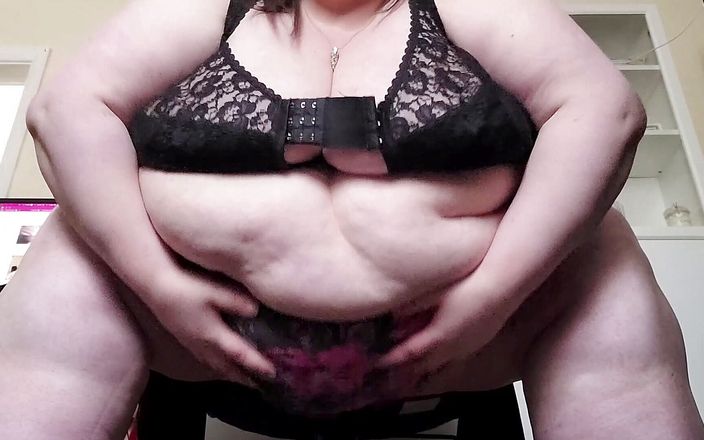 SSBBW Lady Brads: Femeie super-mare și frumoasă cu sumo gras