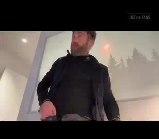 OM43: Pojď čichat na moje jámy