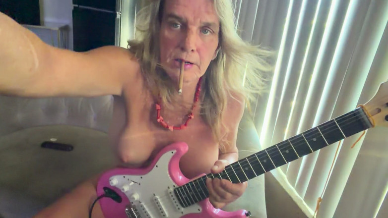 Lizzy Yum: Lizzyyum Sd juli 2026 dicke titten E-gitarren-transen-Musik