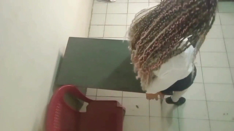 Lagatitatraviesa69: Gruselig und real von einem mädchen, schulmädchen beim arsch mit...
