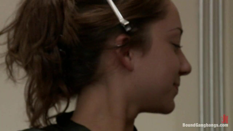 Bound Gang Bangs by Kink: La prima ripresa porno di remy Lacroix!!! Prima gangbang!!!!! Primo...
