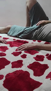 Sesso arabo cornuto condivide la moglie morocan