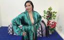 Raju Indian porn: Красивая пакистанская тетушка-урду, сексуальная с дилдо