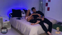 Aaliyah Yasin: Aaliyah Yasin fickt papi mit einem plug in ihren arsch