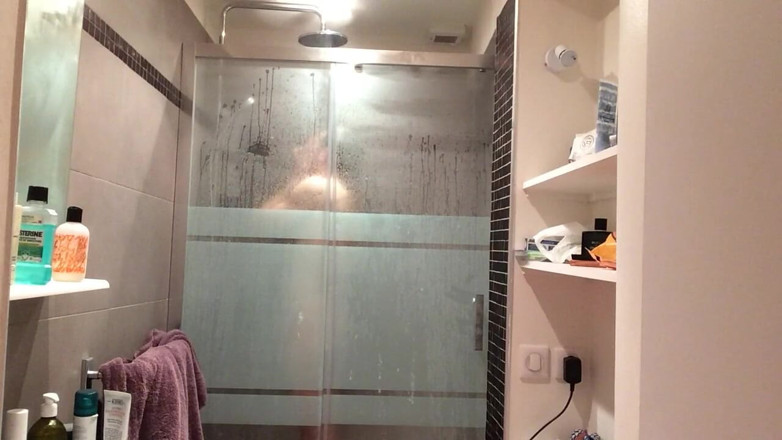 Donshimoda: Hot French Student Being Filmed by Delivery Guy