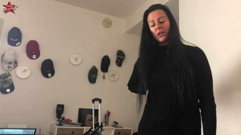 Texas Patti: 배다른 아들에게 따먹히는 Bareback 섹스