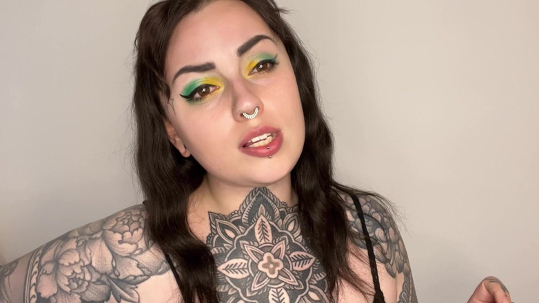 Miss Valentina: Kamu tidak akan pernah melarikan diri dari wedgies