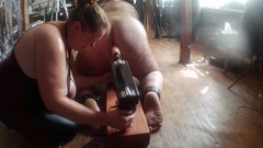 Aaexperiencesltd: Parte 2:- Domina Satana mette il maialino di Satana sulla Macchina...