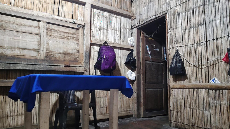 Martin13: The Delicious Latina with Curly Hair Models with Her Sexy...