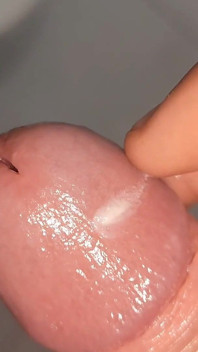 Quel Putain De Bite Monstrueuse De Balai.