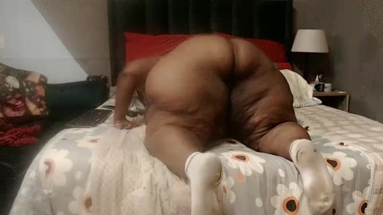 Betibig: Monster Huge Booty African Booty joga seu rabo está fodendo...