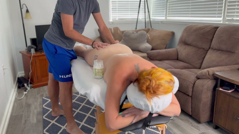 Island Boy Vids: Natassha Jones Gets Rubbed the Right Way