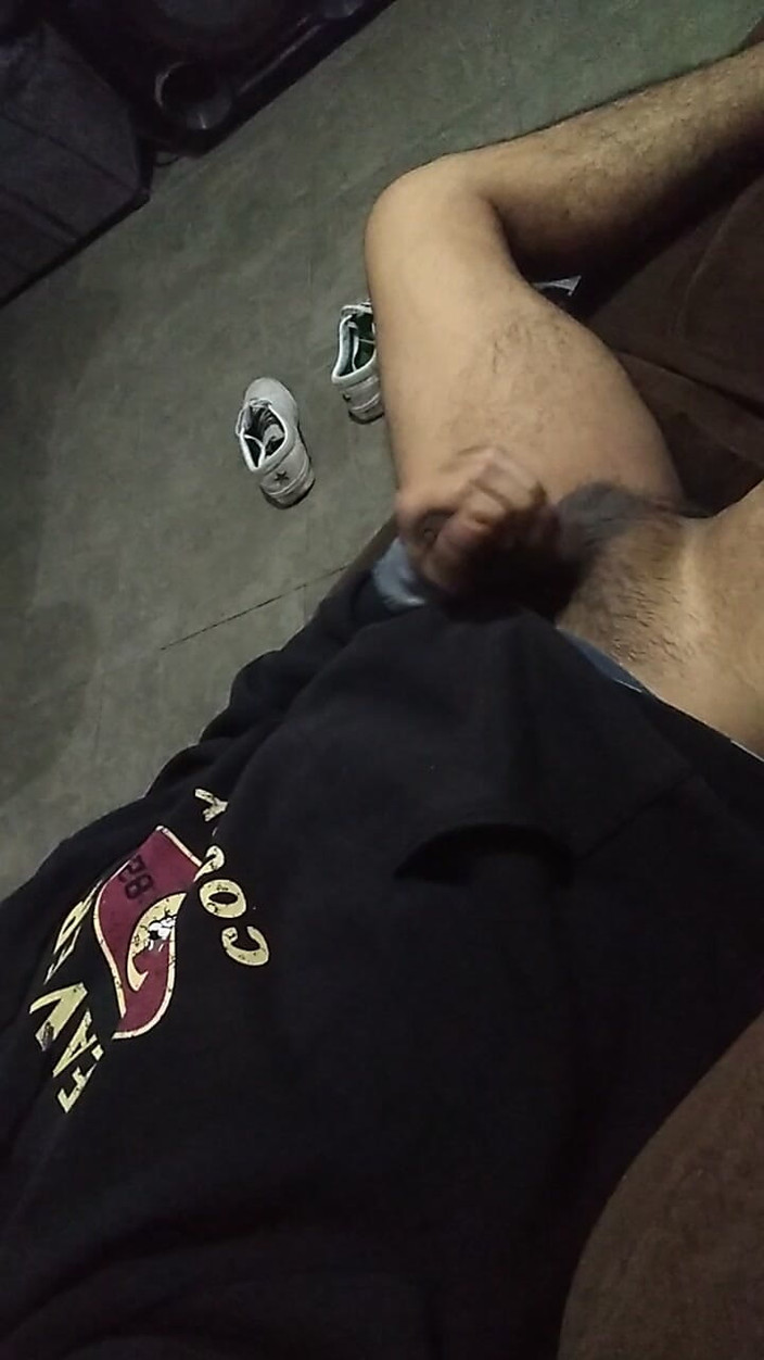 AlexAlejandro13: ソファの上ではベッドよりも快適です