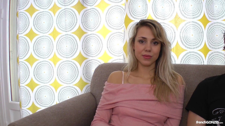 French Gonzo: 1st time anal casting couch of a female fan, Julia,...